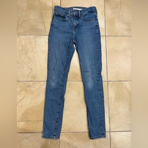Levi’s Classic Blue Women's Jeans size 24 (00) Skinny Fit